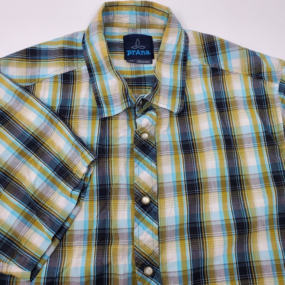 PrAna Mens Medium Pearl Sanp Short Sleeve Buttin Up Hiking Shirt Plaid